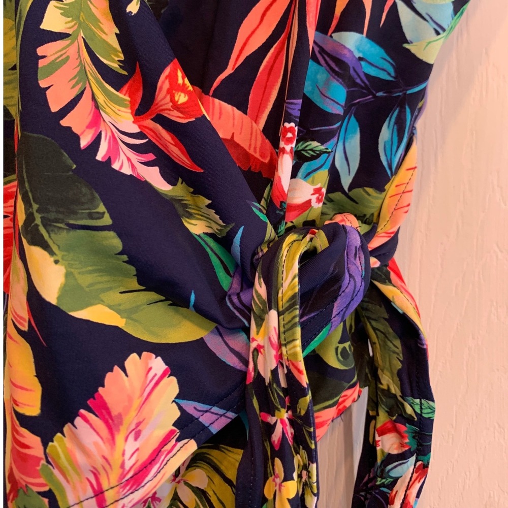 Lands End Women's Sz 10 Tropical Floral Wrap One Piece Swimsuit Navy Blue - Picture 3 of 7